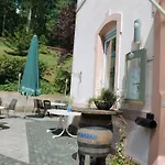 Restaurant Neu-holland בית הארחה קאסל