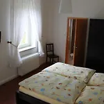 בית הארחה Restaurant Neu-holland 3*